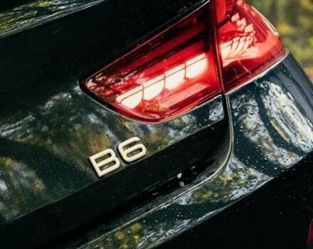 Чорний BMW-Alpina B6, об'ємом двигуна 4.39 л та пробігом 129 тис. км за 45000 $, фото 8 на Automoto.ua