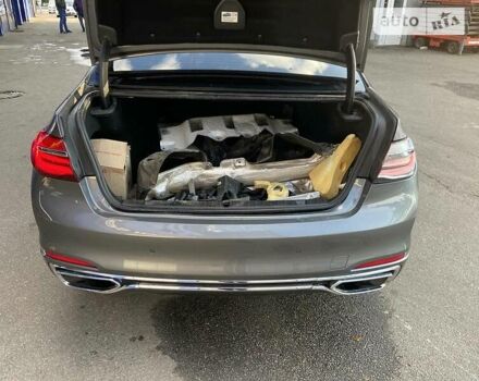 Сірий BMW-Alpina B7, об'ємом двигуна 0 л та пробігом 6 тис. км за 40000 $, фото 3 на Automoto.ua