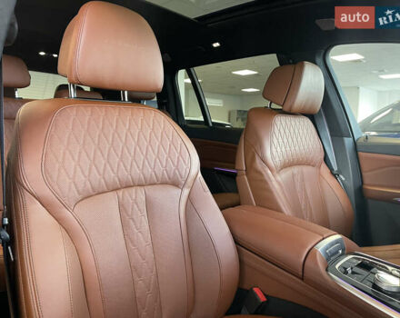 Черный BMW-Alpina XB7, объемом двигателя 4.39 л и пробегом 34 тыс. км за 194900 $, фото 15 на Automoto.ua