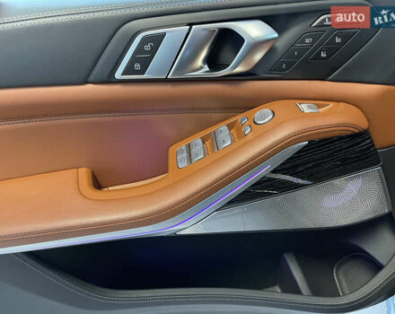 Черный BMW-Alpina XB7, объемом двигателя 4.39 л и пробегом 34 тыс. км за 194900 $, фото 10 на Automoto.ua