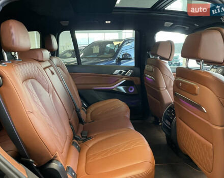 Черный BMW-Alpina XB7, объемом двигателя 4.39 л и пробегом 34 тыс. км за 194900 $, фото 20 на Automoto.ua