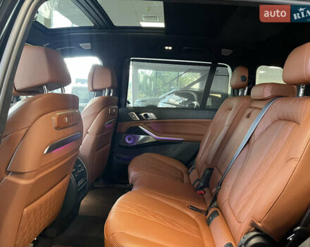 Черный BMW-Alpina XB7, объемом двигателя 4.39 л и пробегом 34 тыс. км за 194900 $, фото 18 на Automoto.ua