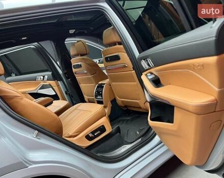Серый BMW-Alpina XB7, объемом двигателя 4.4 л и пробегом 28 тыс. км за 209000 $, фото 50 на Automoto.ua