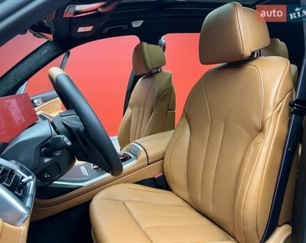 Серый BMW-Alpina XB7, объемом двигателя 4.4 л и пробегом 28 тыс. км за 209000 $, фото 33 на Automoto.ua