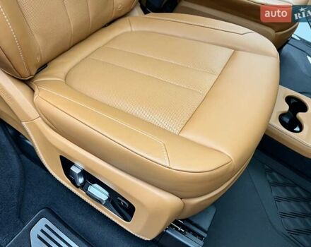 Серый BMW-Alpina XB7, объемом двигателя 4.4 л и пробегом 28 тыс. км за 209000 $, фото 54 на Automoto.ua