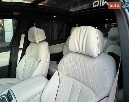 Синий BMW-Alpina XB7, объемом двигателя 4.4 л и пробегом 59 тыс. км за 124900 $, фото 30 на Automoto.ua