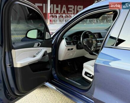 Синий BMW-Alpina XB7, объемом двигателя 4.4 л и пробегом 59 тыс. км за 124900 $, фото 20 на Automoto.ua