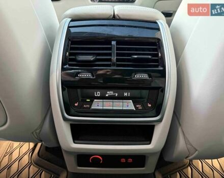 Синий BMW-Alpina XB7, объемом двигателя 4.4 л и пробегом 59 тыс. км за 124900 $, фото 53 на Automoto.ua