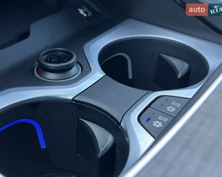 Синій BMW-Alpina XB7, об'ємом двигуна 4.39 л та пробігом 22 тис. км за 217000 $, фото 43 на Automoto.ua