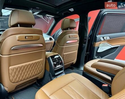 Зелений BMW-Alpina XB7, об'ємом двигуна 4.39 л та пробігом 9 тис. км за 155500 $, фото 50 на Automoto.ua