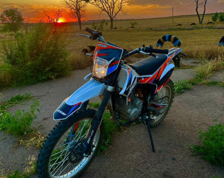 Белый BSE J3D 300 Enduro, объемом двигателя 0.35 л и пробегом 16 тыс. км за 1500 $, фото 1 на Automoto.ua