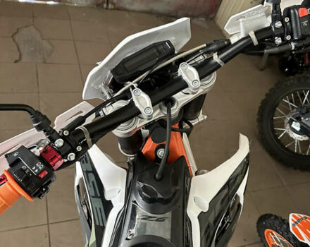 Красный BSE J3D 300 Enduro, объемом двигателя 0.3 л и пробегом 1 тыс. км за 1950 $, фото 2 на Automoto.ua