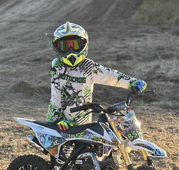 BSE SP03 Enduro, объемом двигателя 0.05 л и пробегом 1 тыс. км за 717 $, фото 3 на Automoto.ua