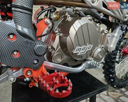 Красный BSE X8, объемом двигателя 0.3 л и пробегом 400 тыс. км за 4100 $, фото 18 на Automoto.ua