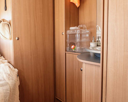 Серый Buerstner Averso Premium, объемом двигателя 0 л и пробегом 1 тыс. км за 12000 $, фото 11 на Automoto.ua