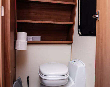 Серый Buerstner Averso Premium, объемом двигателя 0 л и пробегом 1 тыс. км за 12000 $, фото 19 на Automoto.ua