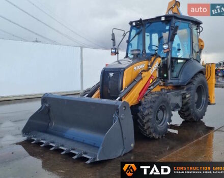Желтый Case Construction 580ST, объемом двигателя 0 л и пробегом 0 тыс. км за 82245 $, фото 2 на Automoto.ua