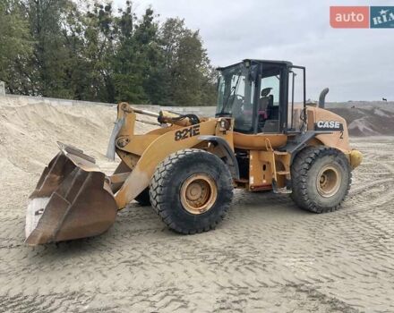 Желтый Case Construction 821E, объемом двигателя 6.7 л и пробегом 20 тыс. км за 32500 $, фото 1 на Automoto.ua