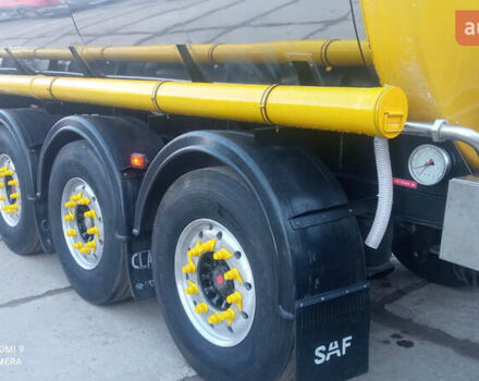 Серый Clayton Commercial S1, объемом двигателя 0 л и пробегом 250 тыс. км за 34000 $, фото 5 на Automoto.ua