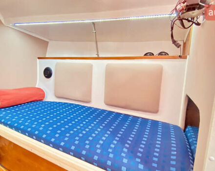 Colvic UFO 27 1989 у Києві на Automoto.ua Colvic UFO 27, об'ємом двигуна 0 л та пробігом 0 тис. км за 18000 $, фото 11 на Automoto.ua