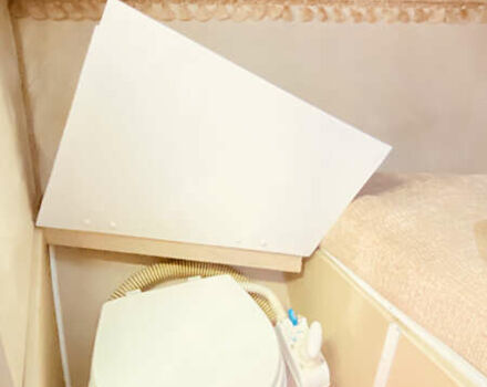 Colvic UFO 27 1989 у Києві на Automoto.ua Colvic UFO 27, об'ємом двигуна 0 л та пробігом 0 тис. км за 18000 $, фото 14 на Automoto.ua