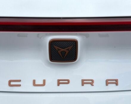 Белый Cupra Born, объемом двигателя 0 л и пробегом 93 тыс. км за 20500 $, фото 12 на Automoto.ua