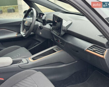 Серый Cupra Born, объемом двигателя 0 л и пробегом 5 тыс. км за 23500 $, фото 22 на Automoto.ua