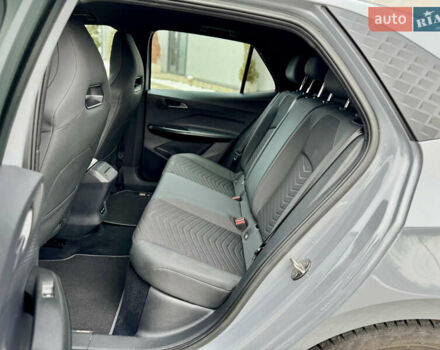 Сірий Cupra Born, об'ємом двигуна 0 л та пробігом 125 тис. км за 19500 $, фото 58 на Automoto.ua