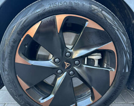 Cupra Born 2024 в Тернополе на Automoto.ua Серый Cupra Born, объемом двигателя 0 л и пробегом 14 тыс. км за 27500 $, фото 23 на Automoto.ua