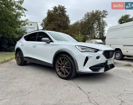 Белый Cupra Formentor, объемом двигателя 1.98 л и пробегом 35 тыс. км за 42000 $, фото 1 на Automoto.ua