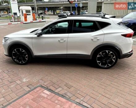 Білий Cupra Formentor, об'ємом двигуна 1.98 л та пробігом 18 тис. км за 42177 $, фото 6 на Automoto.ua