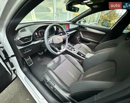 Белый Cupra Formentor, объемом двигателя 1.98 л и пробегом 7 тыс. км за 42000 $, фото 6 на Automoto.ua