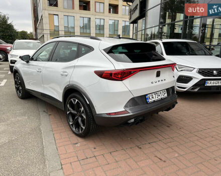 Белый Cupra Formentor, объемом двигателя 1.98 л и пробегом 19 тыс. км за 44028 $, фото 4 на Automoto.ua