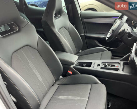 Белый Cupra Formentor, объемом двигателя 1.98 л и пробегом 19 тыс. км за 44028 $, фото 19 на Automoto.ua