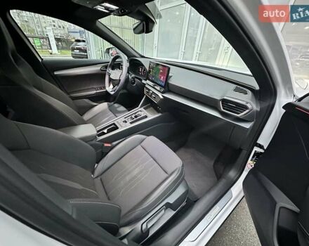 Белый Cupra Formentor, объемом двигателя 1.98 л и пробегом 7 тыс. км за 42000 $, фото 9 на Automoto.ua