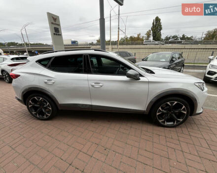 Белый Cupra Formentor, объемом двигателя 1.98 л и пробегом 19 тыс. км за 44028 $, фото 7 на Automoto.ua