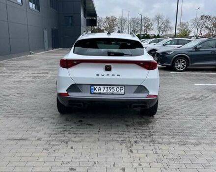 Белый Cupra Formentor, объемом двигателя 1.98 л и пробегом 14 тыс. км за 38698 $, фото 4 на Automoto.ua