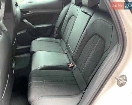 Белый Cupra Formentor, объемом двигателя 1.98 л и пробегом 18 тыс. км за 1790000 $, фото 11 на Automoto.ua