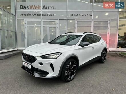 Белый Cupra Formentor, объемом двигателя 1.98 л и пробегом 7 тыс. км за 42000 $, фото 1 на Automoto.ua