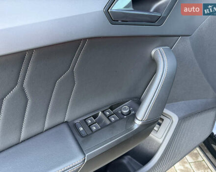 Черный Cupra Formentor, объемом двигателя 1.98 л и пробегом 40 тыс. км за 36999 $, фото 17 на Automoto.ua