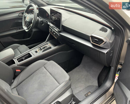 Коричневый Cupra Formentor, объемом двигателя 1.97 л и пробегом 3 тыс. км за 41395 $, фото 5 на Automoto.ua