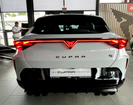 Cupra Formentor, объемом двигателя 1.98 л и пробегом 0 тыс. км за 54346 $, фото 4 на Automoto.ua