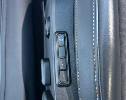 Серый Cupra Formentor, объемом двигателя 2 л и пробегом 82 тыс. км за 31900 $, фото 10 на Automoto.ua