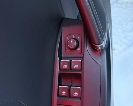 Серый Cupra Formentor, объемом двигателя 2 л и пробегом 82 тыс. км за 31900 $, фото 8 на Automoto.ua