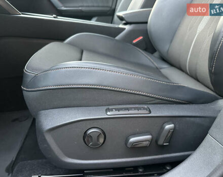 Серый Cupra Formentor, объемом двигателя 2 л и пробегом 77 тыс. км за 30500 $, фото 30 на Automoto.ua