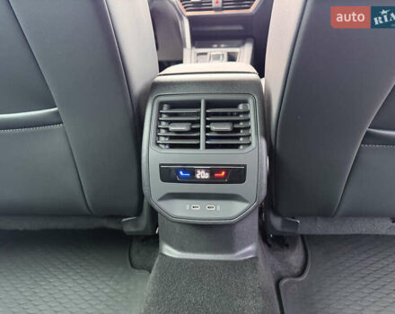 Серый Cupra Formentor, объемом двигателя 1.97 л и пробегом 26 тыс. км за 35500 $, фото 24 на Automoto.ua