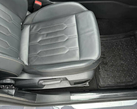 Серый Cupra Formentor, объемом двигателя 1.98 л и пробегом 45 тыс. км за 39000 $, фото 14 на Automoto.ua