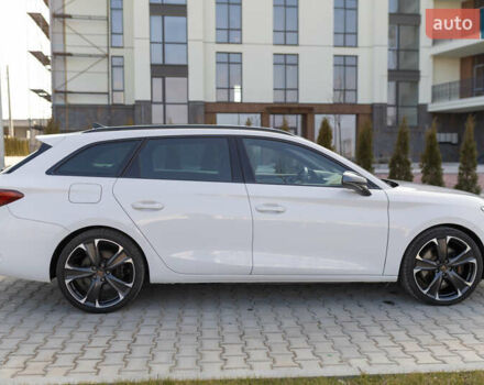 Белый Cupra Leon, объемом двигателя 1.4 л и пробегом 101 тыс. км за 26607 $, фото 8 на Automoto.ua