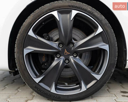 Белый Cupra Leon, объемом двигателя 1.4 л и пробегом 101 тыс. км за 26607 $, фото 13 на Automoto.ua