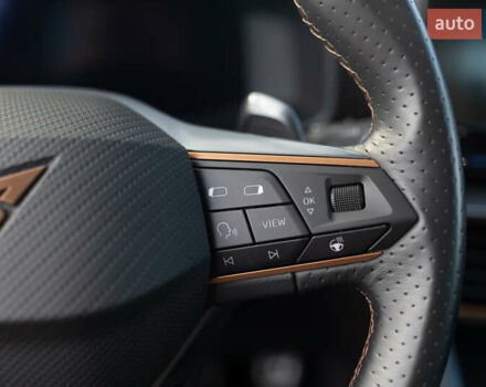 Белый Cupra Leon, объемом двигателя 1.4 л и пробегом 101 тыс. км за 26607 $, фото 61 на Automoto.ua